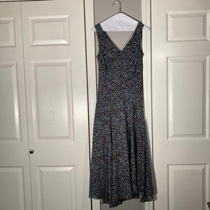 Size 6, Jones New York, V-neck, sleeveless, brown/green floral print dress